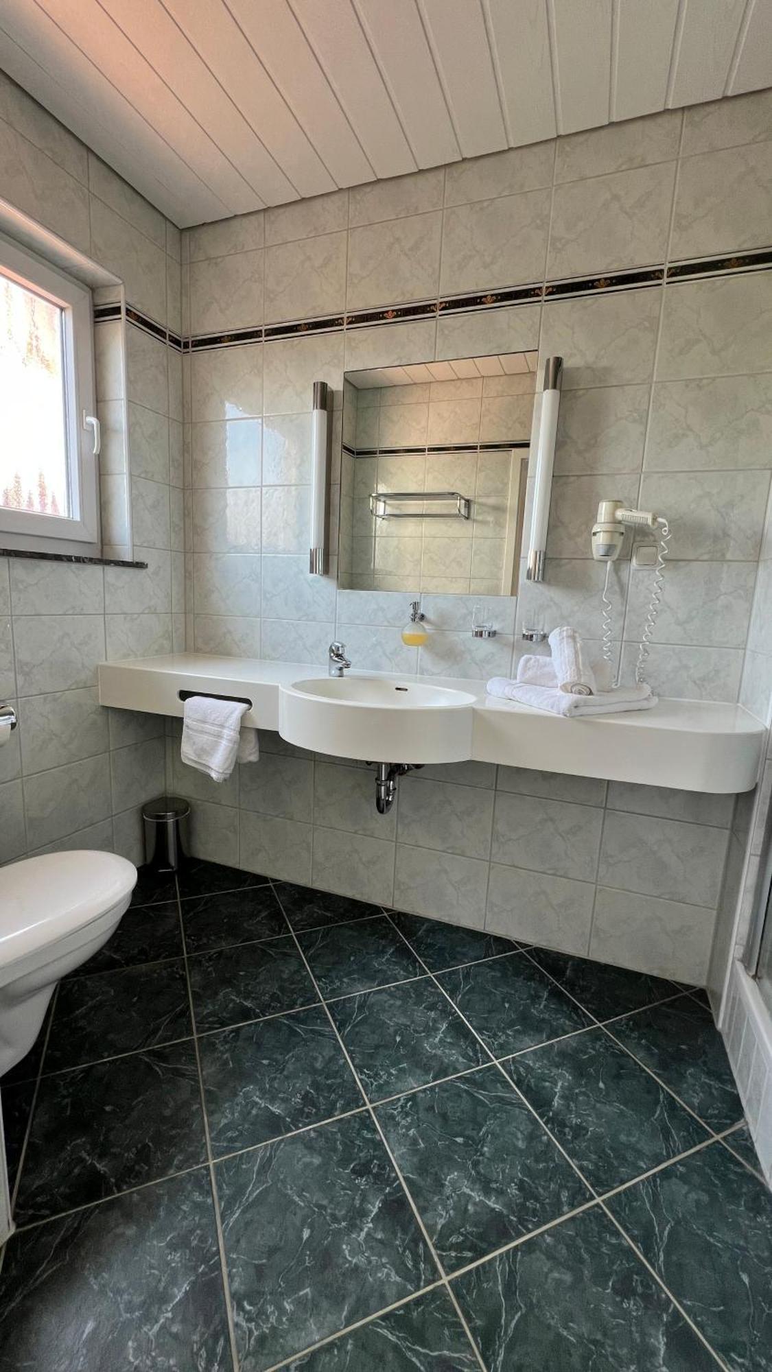 Saarwellingen Gaestehaus Kliebenstein מראה חיצוני תמונה